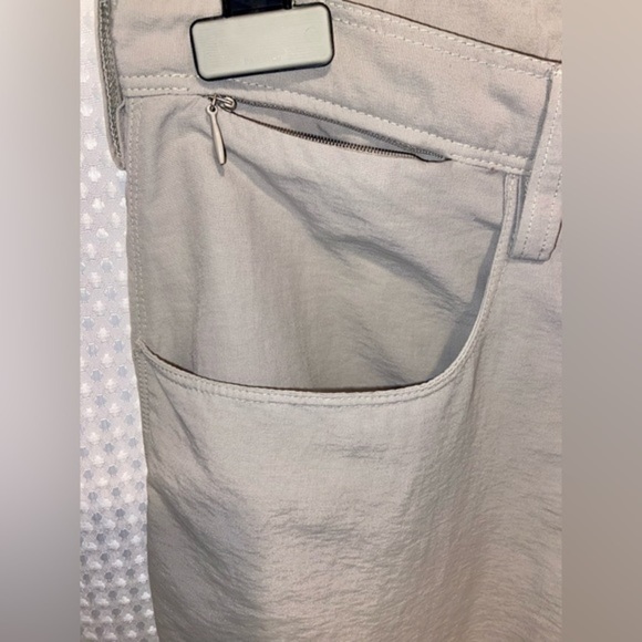 Women The North Face weatherproof sand beige hiking outdoor nylon pants size 10 - Picture 3 of 12